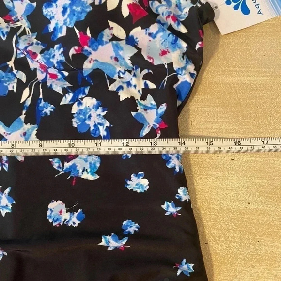 SWIMSUITS For All brand NWT Underwater Floral Sport One Piece Swimsuit in size 8 - Picture 8 of 12